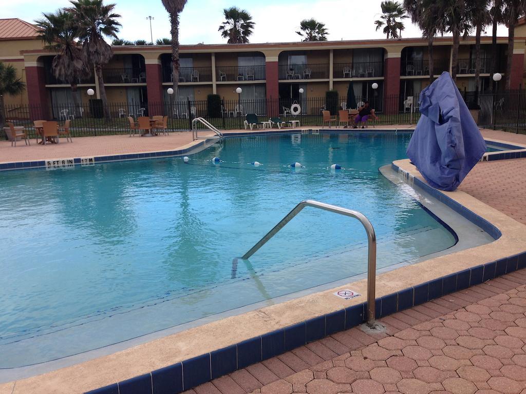 Ramada By Wyndham Davenport Orlando South Hotell Eksteriør bilde