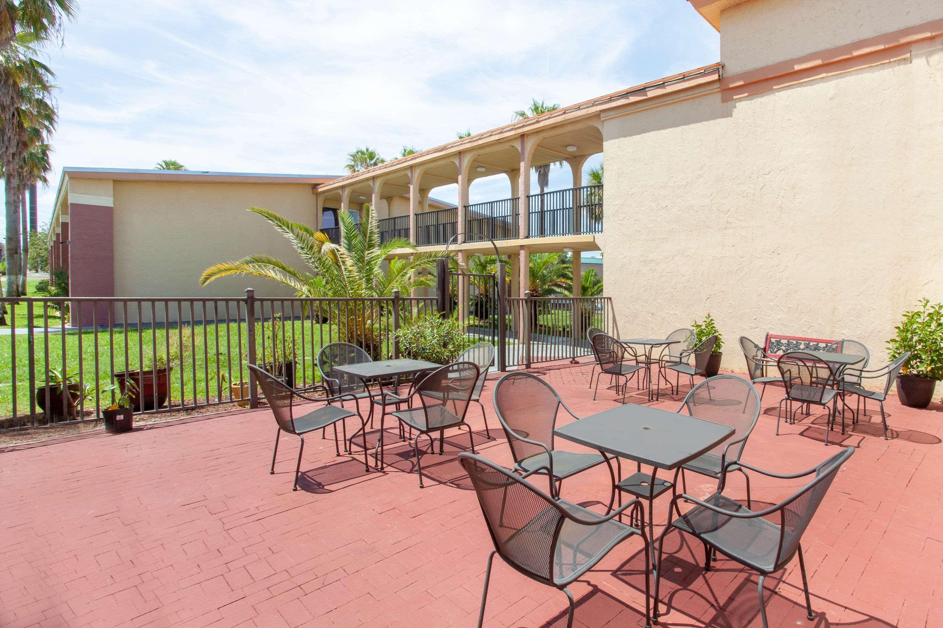 Ramada By Wyndham Davenport Orlando South Hotell Eksteriør bilde